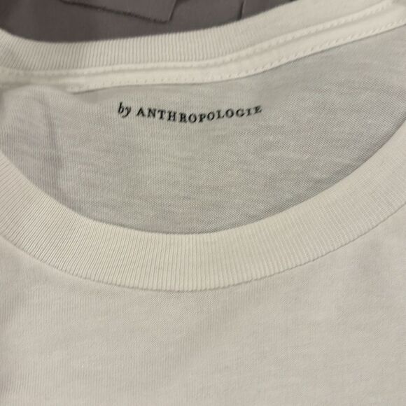 Anthropologie XS Notre Dame cathedral t shirt with heart NWT - Picture 4 of 4